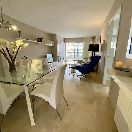 Peace Views And Terrace In Apartment Marbella