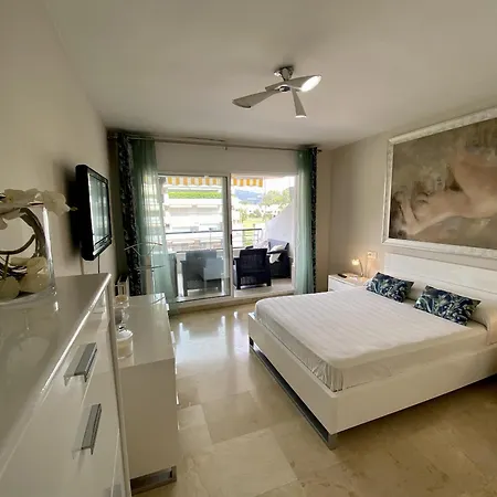 Apartment Peace Views And Terrace In